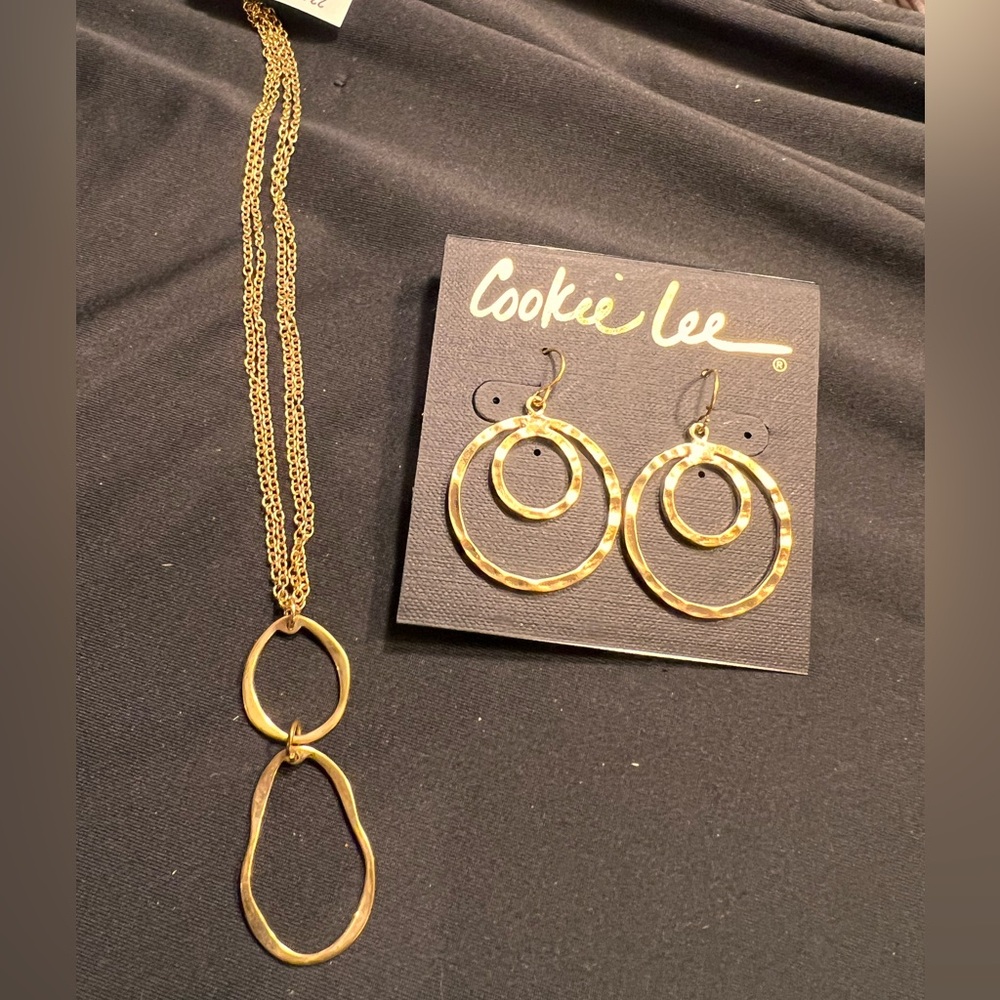 Cookie Lee gold hammered necklace and earrings